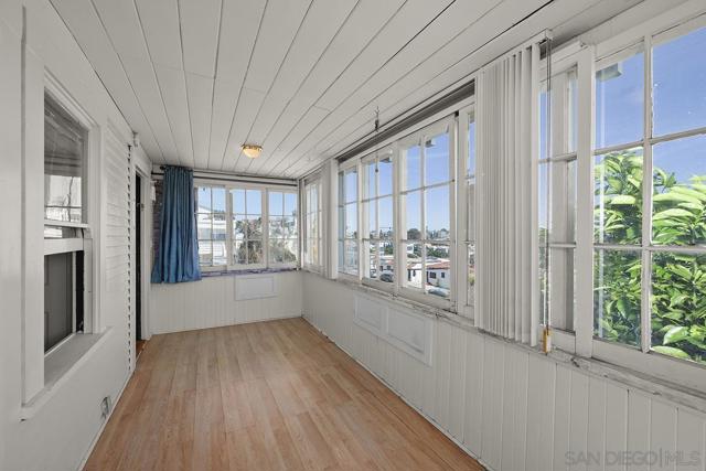 1821 25 Cypress Ave, San Diego CA: https://media.crmls.org/mediaz/f4d660cc-3efb-4c95-a5f7-724b49fbc3da.jpg