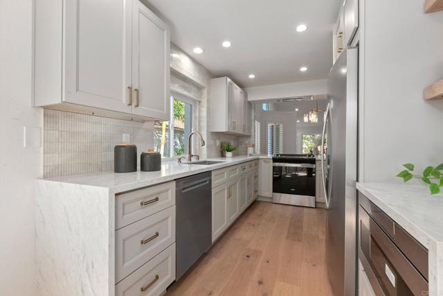 1523 Camino Linda Drive, San Marcos CA: https://media.crmls.org/mediaz/f4d6b4cb-8da3-47ef-9013-f367ee12fdf9.jpg