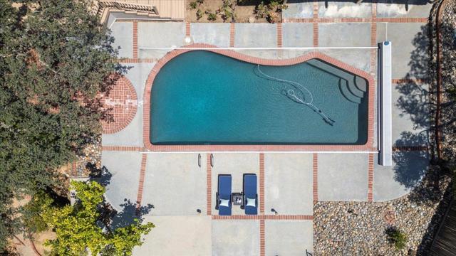 17095 Summit Way, Los Gatos CA: https://media.crmls.org/mediaz/f4d6dbc6-779c-44b8-b6d5-6782855bbf7a.jpg