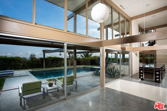 9892 BEVERLY GROVE Drive, Beverly Hills CA: https://media.crmls.org/mediaz/f4d6fb05-8f11-4cb8-8ee3-a91cf430bf9c.jpg