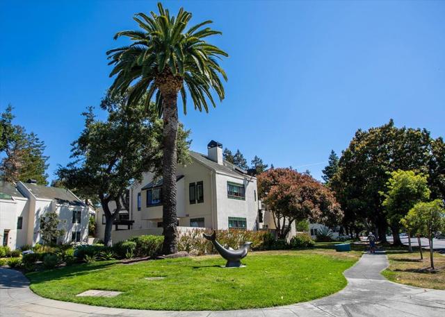 181 Centre Street, Mountain View CA: https://media.crmls.org/mediaz/f4d746b1-7d45-45be-9ca8-ee3de4b10d05.jpg
