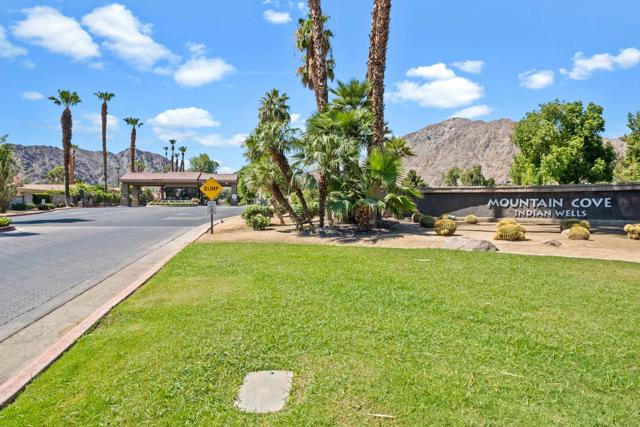 78130 Cortez Lane, Indian Wells CA: https://media.crmls.org/mediaz/f4d7b433-2fa2-4b70-8307-a63af1fbe65d.jpg