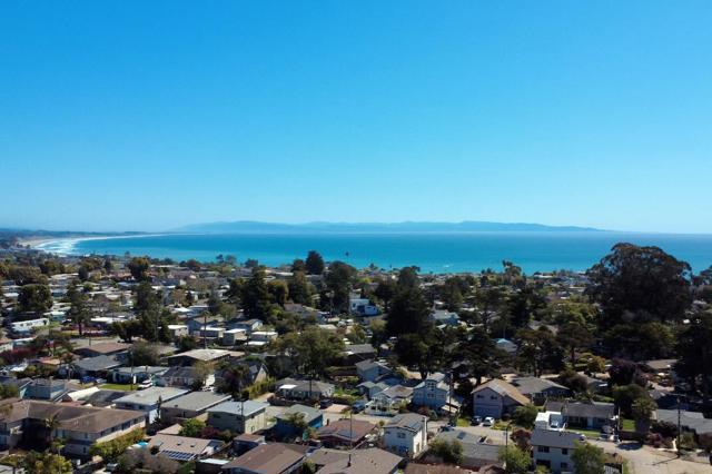 311 Mar Vista Avenue, Aptos CA: https://media.crmls.org/mediaz/f4d7e167-8b53-4838-b321-d2f8e6e71a60.jpg