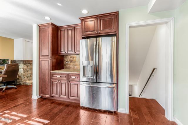 2047 Euclid Avenue, Camarillo CA: https://media.crmls.org/mediaz/f4d85713-0f41-40c6-87aa-ab52ec998cd5.jpg