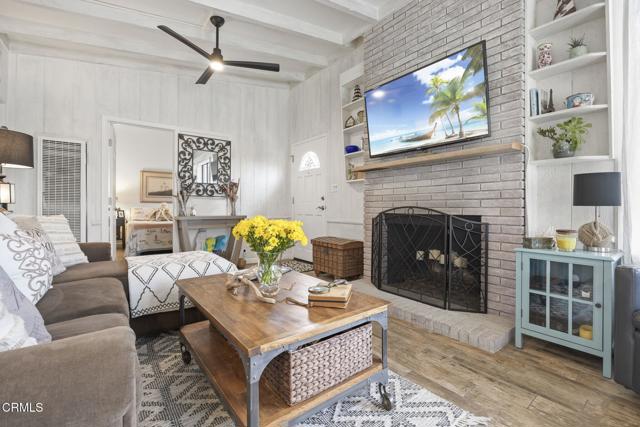 3500 Ocean Drive, Oxnard CA: https://media.crmls.org/mediaz/f4d89eef-8e4a-451f-b70c-54999e8d3069.jpg