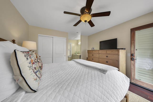 77463 Calle Mazatan, La Quinta CA: https://media.crmls.org/mediaz/f4d8d042-779b-4b6c-83ec-58452b20ff78.jpg