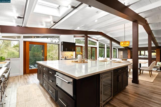 Image 4 of 28 For 8 Oak Arbor  