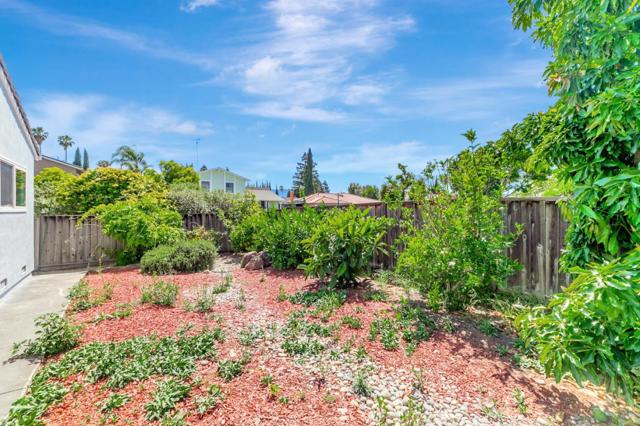 5191 Barron Park Drive, San Jose CA: https://media.crmls.org/mediaz/f4da2b69-636c-4923-8e6f-f227702c65f9.jpg