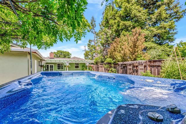 1139 W Parr Avenue, Campbell CA: https://media.crmls.org/mediaz/f4da2e52-acb4-48ff-84e1-6479dcb411d3.jpg