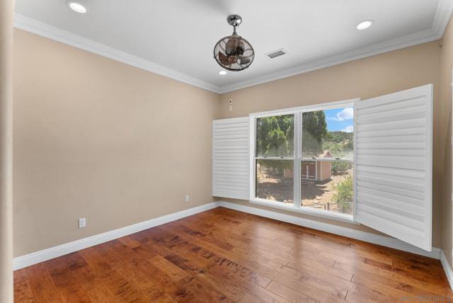 12443 Mirar De Valle, Valley Center CA: https://media.crmls.org/mediaz/f4dae75f-6ed1-4638-bcbb-2c00831267a9.jpg