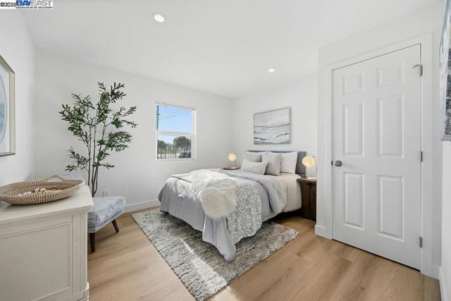 1520 4th st, Richmond CA: https://media.crmls.org/mediaz/f4db310c-f4f7-4638-b8d7-b31a8d178548.jpg