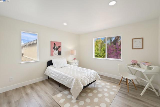 5089 Winterbrook Ave, Dublin CA: https://media.crmls.org/mediaz/f4dbb3f3-c9d0-40c1-9b82-f745bb5ed5de.jpg