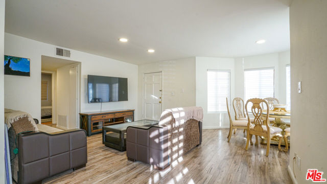 451 Hawthorne Street photo 5