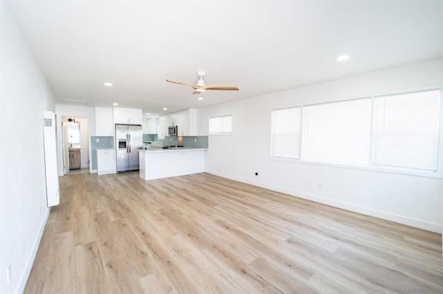 2073 79 Reed Ave, San Diego CA: https://media.crmls.org/mediaz/f4dd7351-404d-4d62-b742-8cb61ecd50d1.jpg