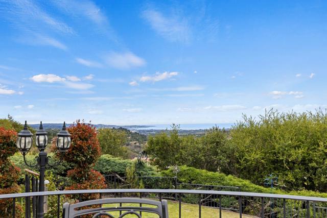 25548 Paseo De Cumbre, Monterey CA: https://media.crmls.org/mediaz/f4df23fe-3ea1-4bfb-a65b-ab847f8141a4.jpg