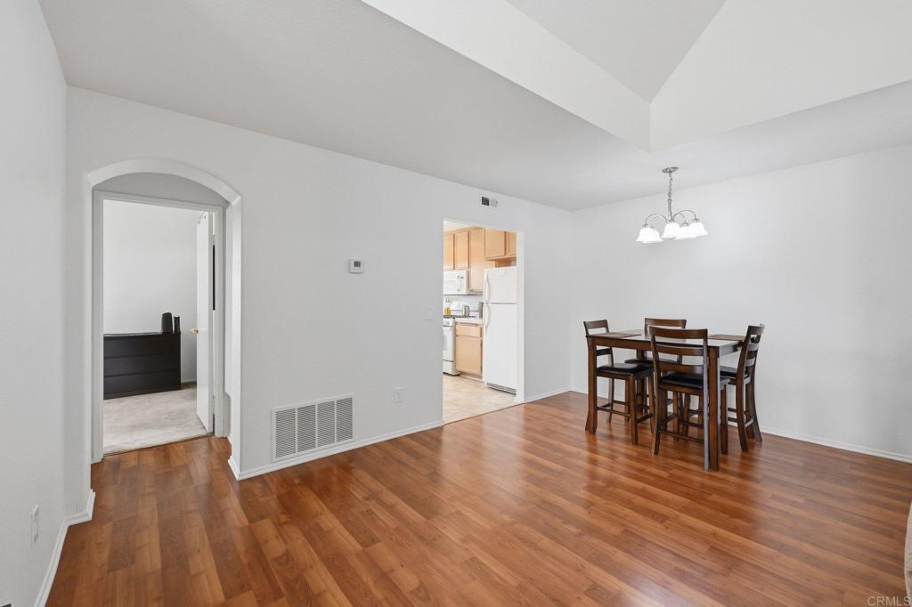 2633 Regent Road - photo 4