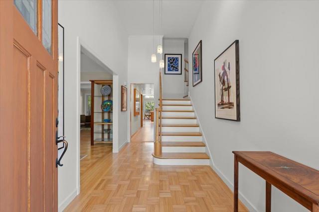 734 Oregon Avenue, San Mateo CA: https://media.crmls.org/mediaz/f4df6c9f-b1e3-4d7c-9e38-f5ac70794641.jpg