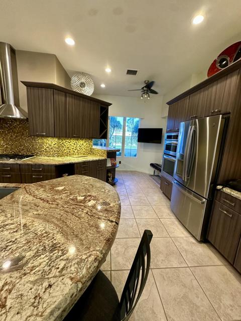 Image 6 of 39 For 44127 Yucca Drive