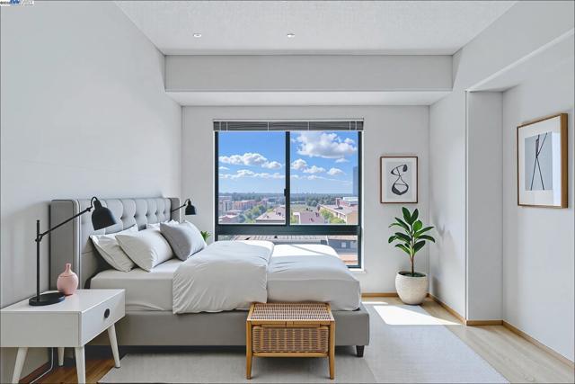 988 Franklin St, Oakland CA: https://media.crmls.org/mediaz/f4dfe161-0c43-42cc-ba8e-2071658a2fd7.jpg