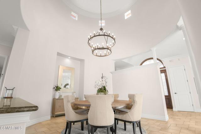 13550 Andalusia Drive, Santa Rosa CA: https://media.crmls.org/mediaz/f4e08782-9c8f-43bf-bc15-45d2353f31a1.jpg