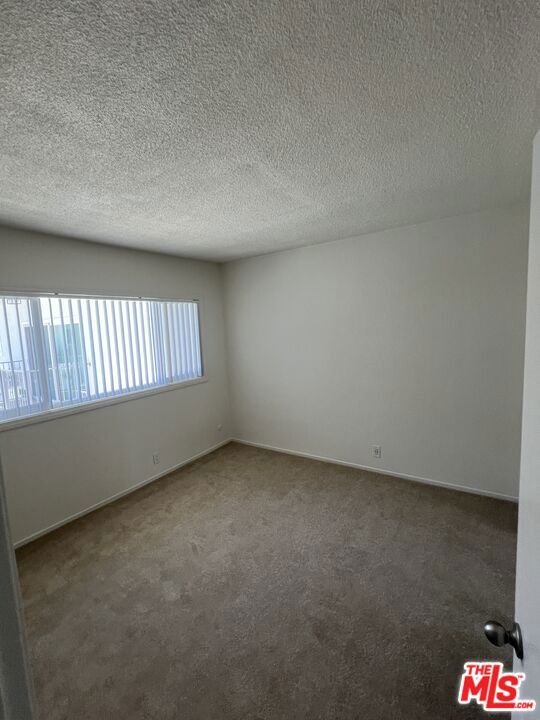 780 Earlham Street, Pasadena CA: https://media.crmls.org/mediaz/f4e08fdb-c7b7-4ff7-b405-f838b17ecfd0.jpg