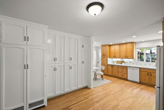 Image 12 of 54 For 1175 Ravenscourt Avenue