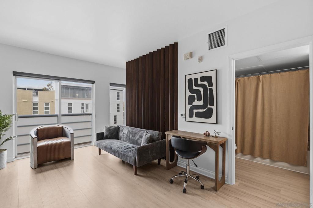 550 15th St - photo 2