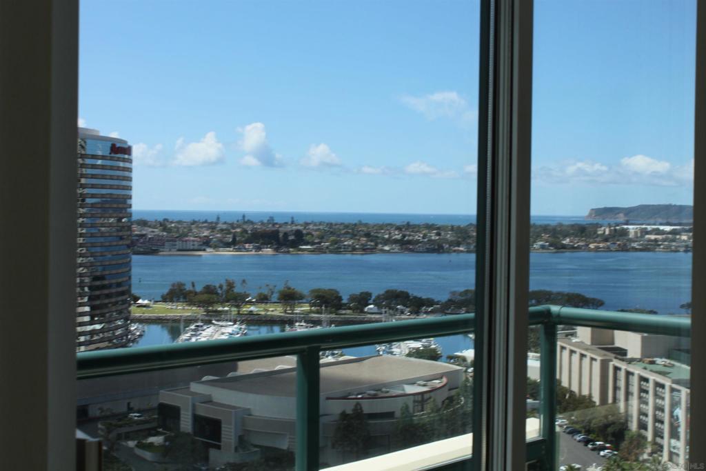 MLS #250035940SD img 21