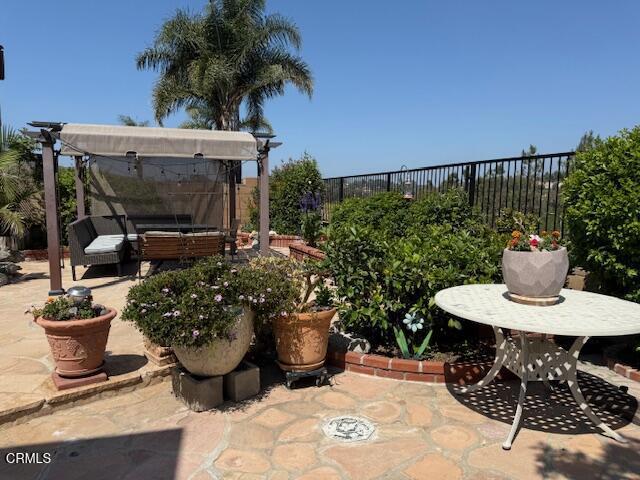 Detail Gallery Image 29 of 35 For 4078 Bending Oak Ct, Moorpark,  CA 93021 - 3 Beds | 2/1 Baths