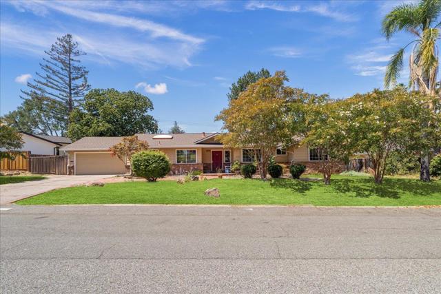 20211 Argonaut Drive, Saratoga CA: https://media.crmls.org/mediaz/f4e24fa8-f982-47d1-b17e-bcf43e1a91d7.jpg