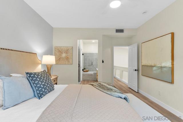 12035 World Trade Dr, San Diego CA: https://media.crmls.org/mediaz/f4e25a06-fad4-4d9c-a502-4193c54a3501.jpg