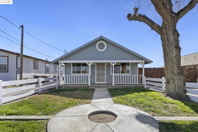 3474 Camino Diablo, Byron CA: https://media.crmls.org/mediaz/f4e2830b-9f2a-41f3-9d31-7086a75c1cbf.jpg