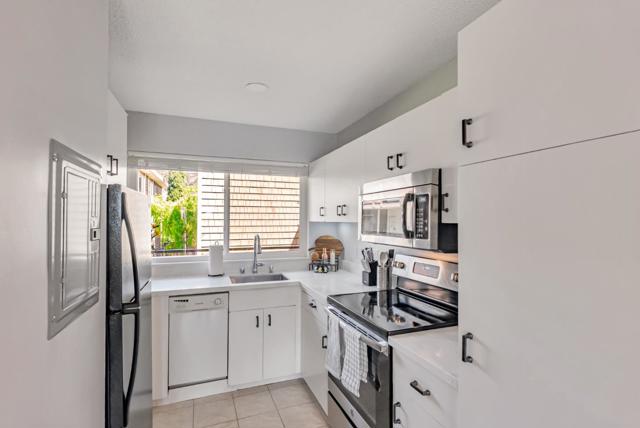 2601 College Avenue, Berkeley CA: https://media.crmls.org/mediaz/f4e2e4f3-9bfe-4bc1-9e2f-0a7d71fc4573.jpg