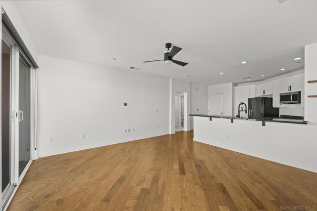 3650 5Th Ave, San Diego CA: https://media.crmls.org/mediaz/f4e39b13-90a7-4251-96a0-66946f01fa1b.jpg