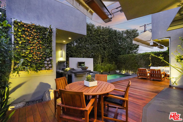 8735 Dorrington Avenue, West Hollywood CA: https://media.crmls.org/mediaz/f4e3ab1e-efb8-4c15-9a08-35a81ca07b13.jpg