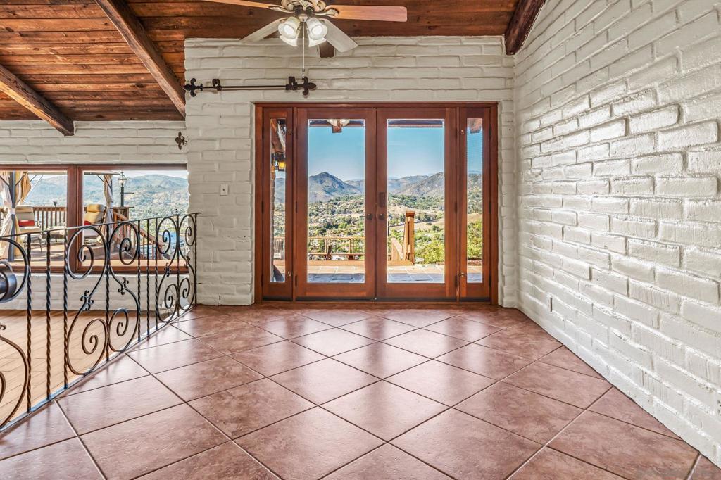 2305 Royal Oak - photo 18