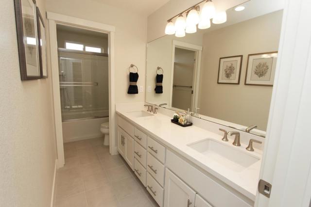 1660 Dolomite Drive, Los Banos CA: https://media.crmls.org/mediaz/f4e5d4ae-4ef8-4a38-b9f8-23861876d37f.jpg