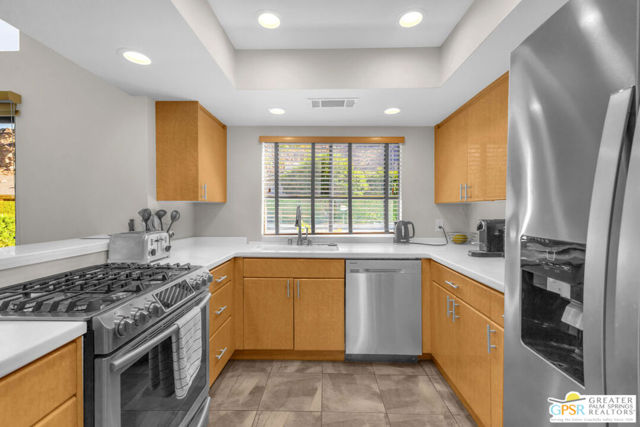 Image 7 of 37 For 46532 Arapahoe Court