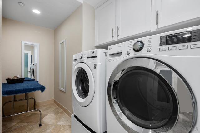 2045 Silverado St, San Marcos CA: https://media.crmls.org/mediaz/f4e84255-7445-441d-aa55-72aa3e681c85.jpg