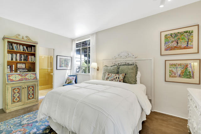12615 Koenigstein Road, Santa Paula CA: https://media.crmls.org/mediaz/f4e88a7c-7272-4809-b8a9-2b1f7eeeba94.jpg