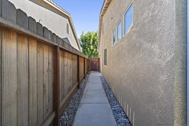 3009 La Vina Circle, Los Banos CA: https://media.crmls.org/mediaz/f4ea644f-df40-4a26-89d0-0e3afb054675.jpg