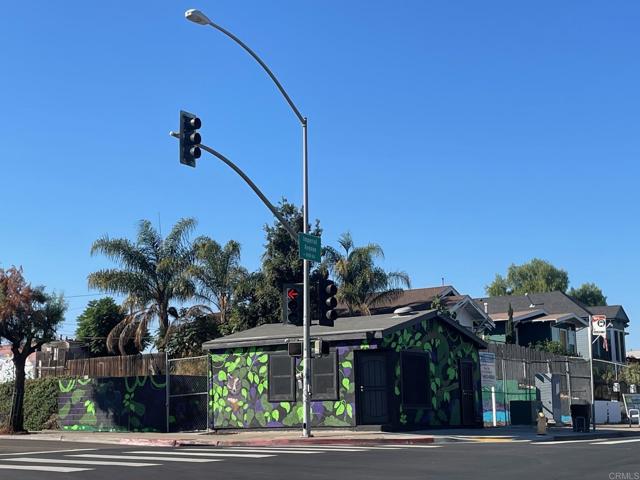 3193 imperial Avenue, San Diego CA: https://media.crmls.org/mediaz/f4eae8a5-77a2-42c4-9879-a90a5bdb0327.jpg