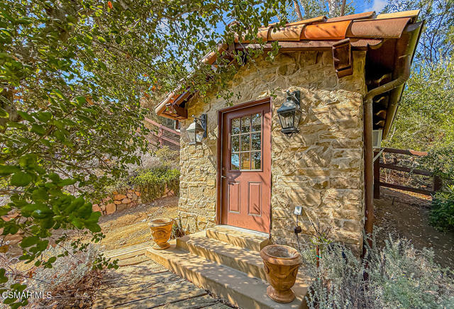 31145 Lobo Vista Road, Agoura Hills CA: https://media.crmls.org/mediaz/f4ebb4e7-17d3-41c8-b90d-386b9023ae1f.jpg