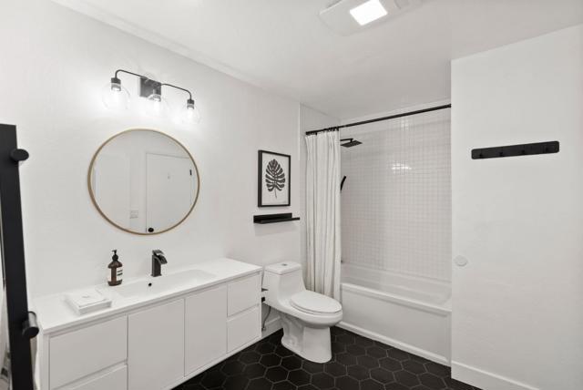 1919 Alameda De Las Pulgas, San Mateo CA: https://media.crmls.org/mediaz/f4ec22e8-4179-4e1e-ac24-c44702280a66.jpg