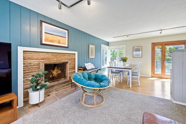 3115 Edith Ln, San Diego CA: https://media.crmls.org/mediaz/f4ecbe99-690a-4b16-8ed9-ce74cb47d843.jpg