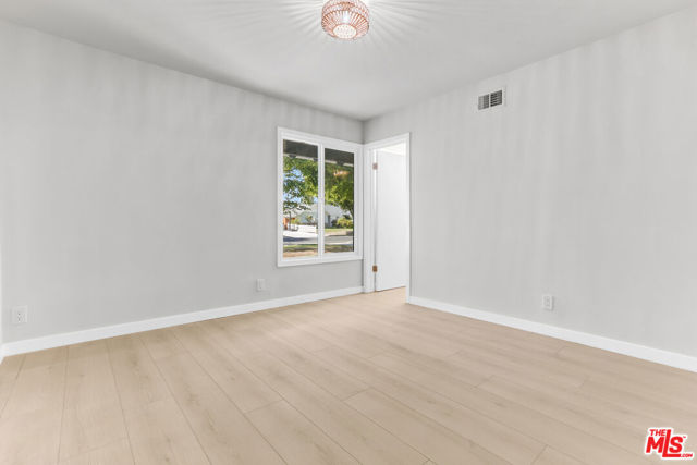 23335 Schoolcraft Street, West Hills CA: https://media.crmls.org/mediaz/f4ee85fb-6791-4d01-b0d1-ee227811d789.jpg