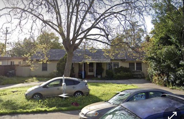 1243 Woodside Road, Redwood City CA: https://media.crmls.org/mediaz/f4eebfb5-7a4b-4562-9d3f-a4d5e6619a34.jpg