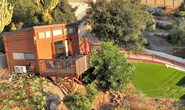 9586 Alto Dr, La Mesa CA: https://media.crmls.org/mediaz/f4eef1ee-fccd-4cba-9d2f-92bd50132158.jpg