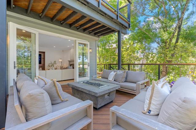 739 Oak View Way, Redwood City CA: https://media.crmls.org/mediaz/f4ef3a48-9ff3-42a2-ad84-4879df6e80f8.jpg