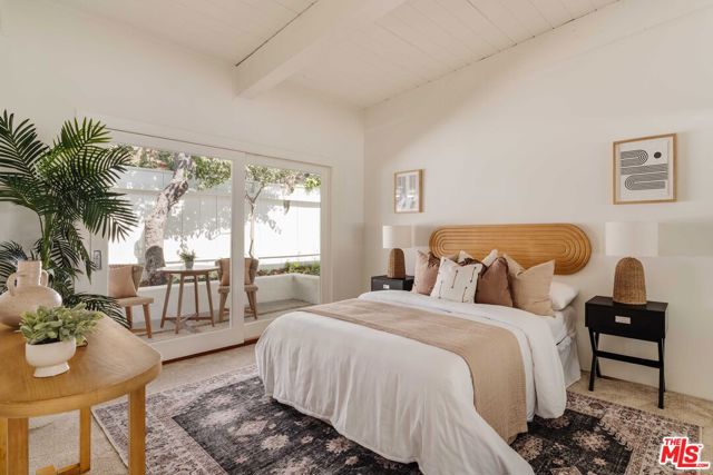 Guest Bedroom #1